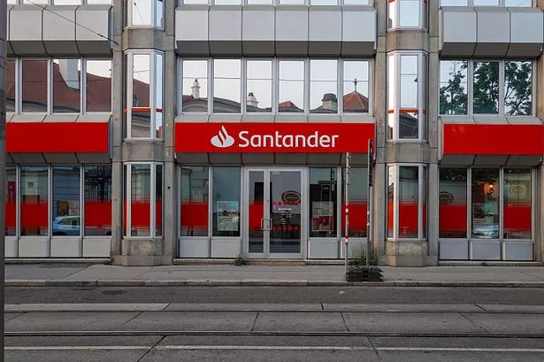 Santander offers savers up to £20 cashback – but there is a catch