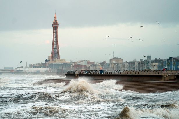 Storm Benjamin exact time 70mph winds will hit UK tomorrow amid Met Office alerts