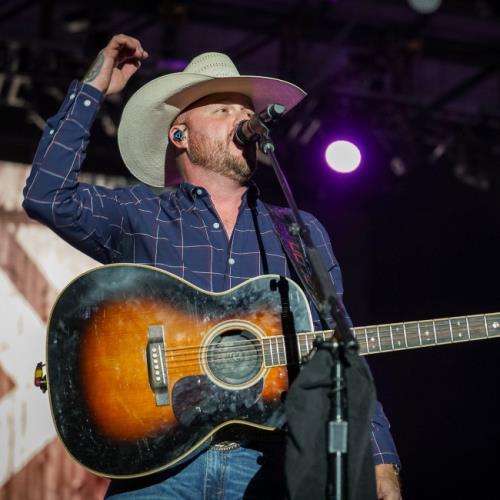 Cody Johnson cancels 2025 shows due to eardrum surgery