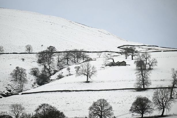 Met Office issues statement on ‘four inches of snow’ claims as UK to see new pattern