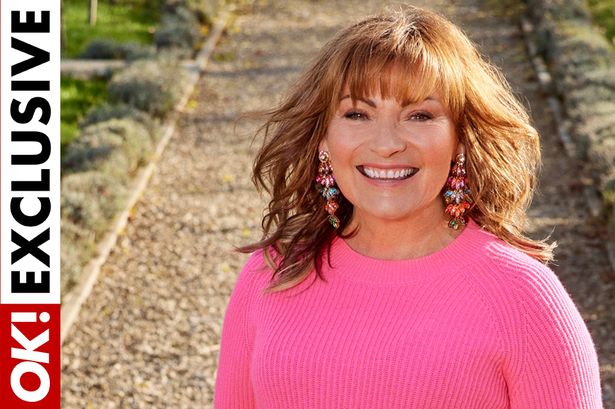 TV queen Lorraine Kelly ‘still fancies’ husband in 33 year marriage amid mischievous texts