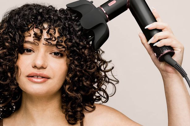 Shark’s build-your-own hair styler is slashed by £100 in early Black Friday deal