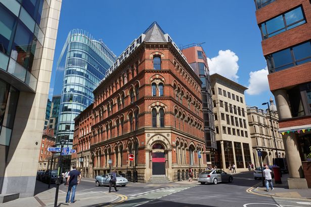 American gives ‘brutally honest’ review after visiting Manchester for first time