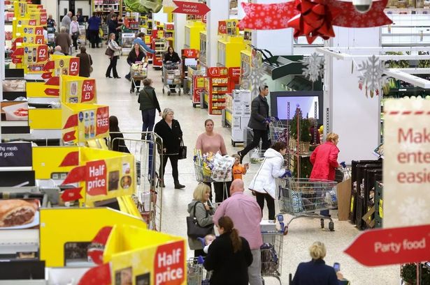 Asda, Tesco and Aldi warn customers ‘do not eat’ as Christmas food items recalled