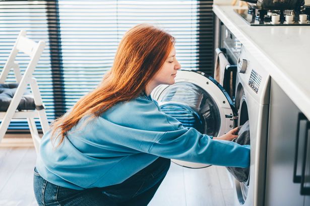 ‘I’m a washing machine expert – people make 5 mistakes to ruin laundry’