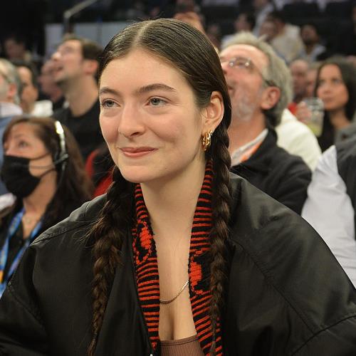 Lorde forced to cancel concert after ‘ruthless’ bout of food poisoning