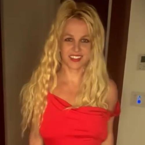 Britney Spears teases plan to start jewellery line