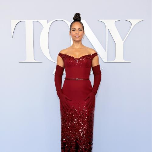 Alicia Keys sings in Spanish and Italian on new song