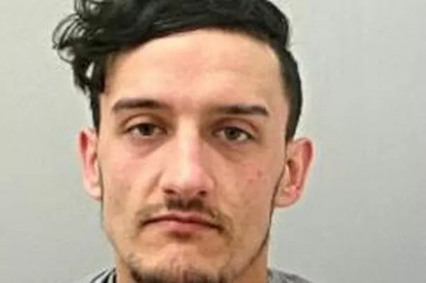 ‘Do not approach’ warning as police hunt man over ‘number of violent incidents’