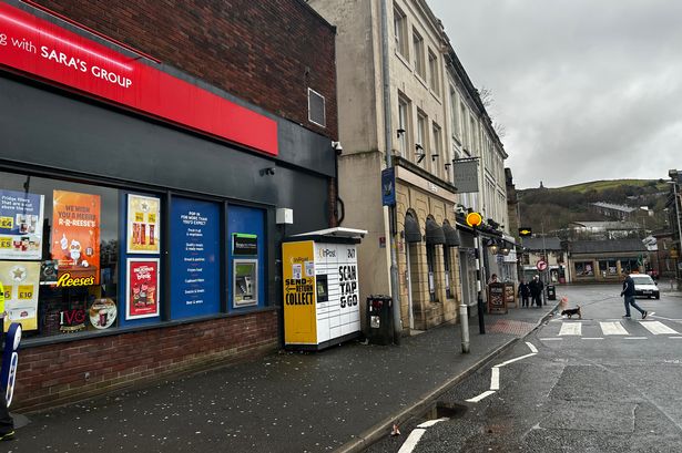 ‘Hubgate’ confusion as parcel lockers remain in Darwen after removal deadline