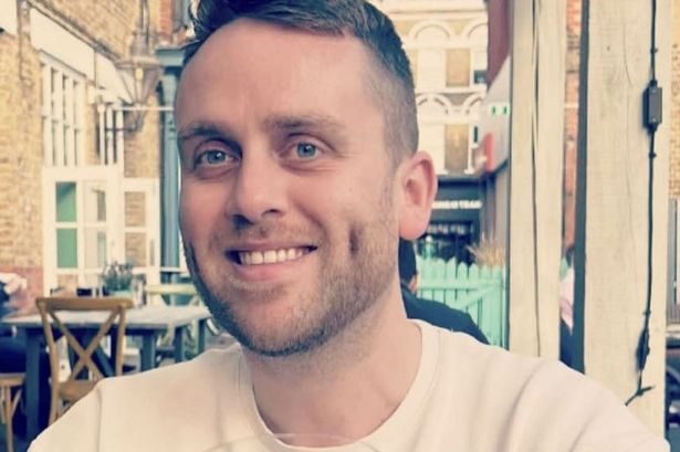 Man gets ‘petty revenge’ on neighbour with sweary 6am karaoke