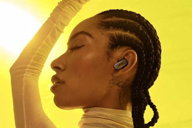 Shoppers save £100 on Bose’s ‘excellent’ noise-cancelling earbuds that rival AirPods Pro