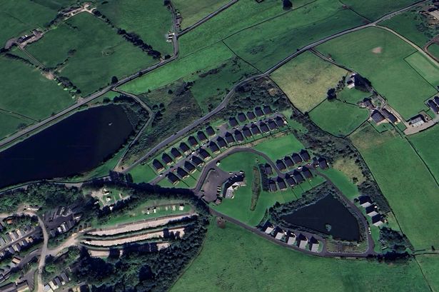 Police descend on street where suspected thieves were ‘hiding in garden’