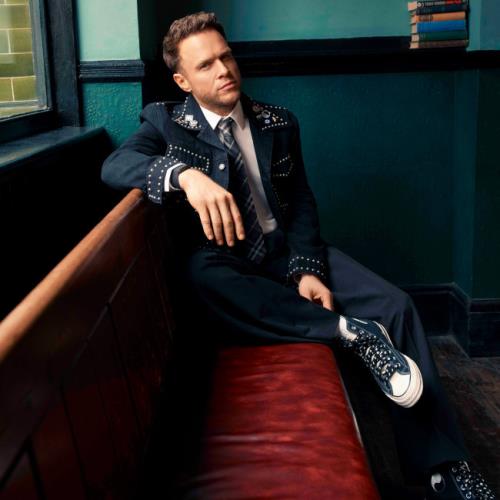 Olly Murs and The Ordinary Boys reunite on festive tune Christmas Starts Tonight