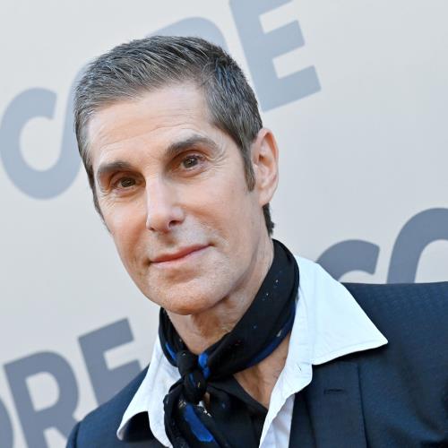 Perry Farrell issues new public apology for on-stage fight