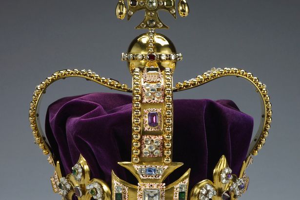 Apple crumble and custard hurled over Crown Jewels at Tower of London