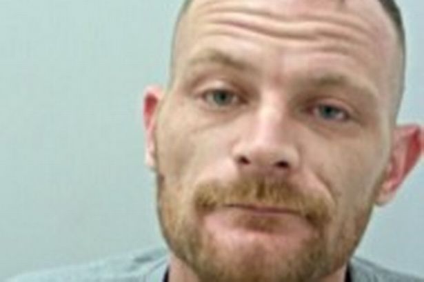 Police warn ‘do not approach’ man with distinctive arm tattoos