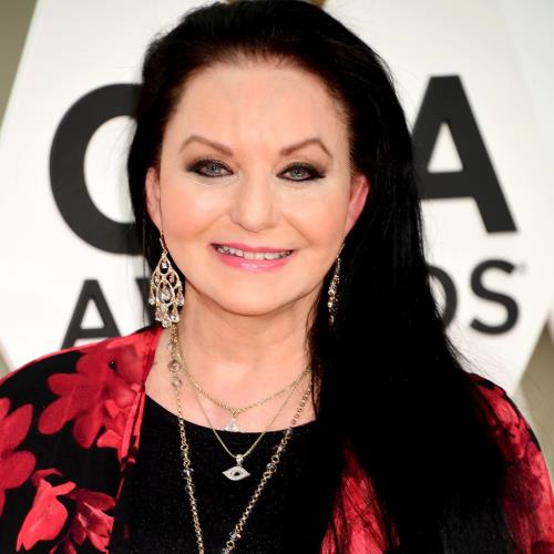 Crystal Gayle cancels shows due to injury