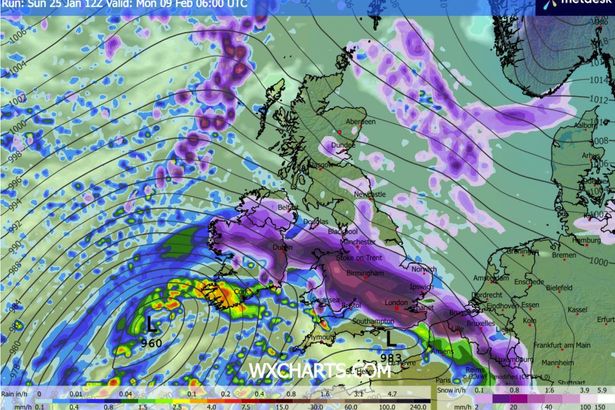 Weather maps show blizzard set to blanket 90% of UK with up to 69 inches of snow