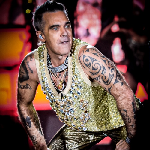 “Babe, you’re a nepo. You’ll be fine”: Robbie Williams on his daughter’s fear of not being a singer