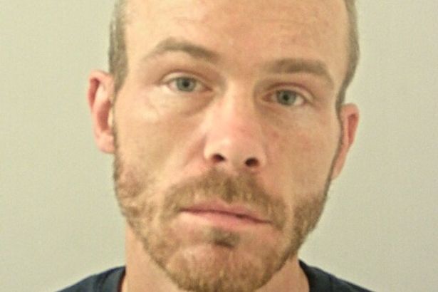 Police hunt for man wanted on recall to prison and shoplifting probe