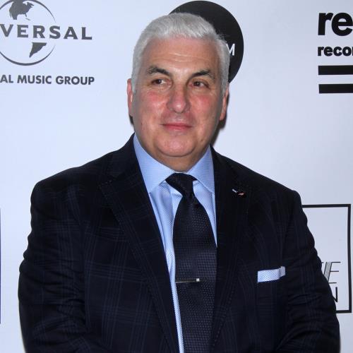 Amy Winehouse’s dad loses court battle over auction