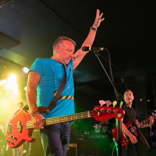 Peter Hook cites Oasis as potential ‘intermediaries’ for New Order reunion