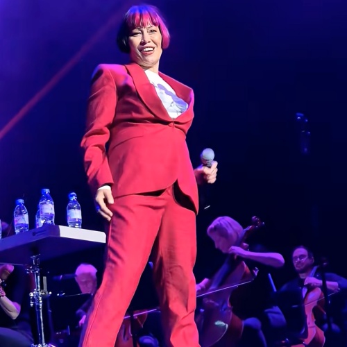 Republica’s Saffron recalls ‘throwing cardboard boxes over Roger Daltrey’s head’