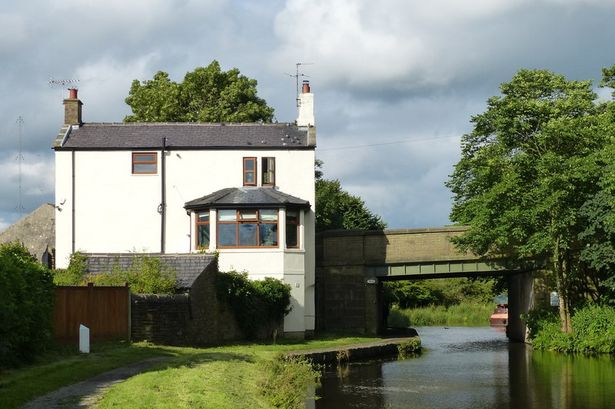 Man found dead in Leeds-Liverpool canal finally identified four months later