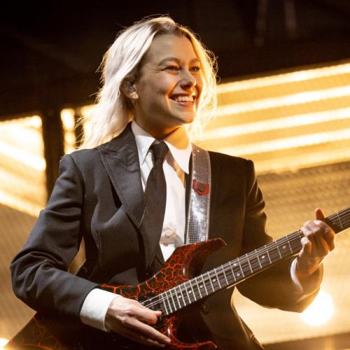 What has Phoebe Bridgers banned from her upcoming tour?
