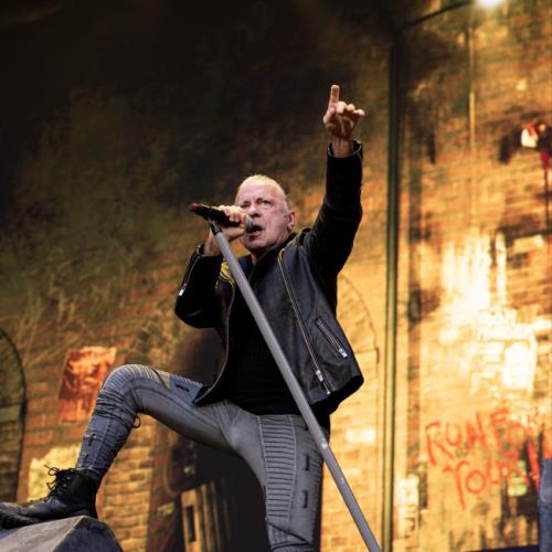Iron Maiden to make Paris concert standing area phone-free for tour film recording