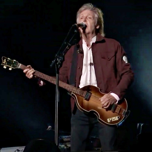 “I feel like that monkey”: Paul McCartney on maintaining privacy and the “luxury” of modern songwriting