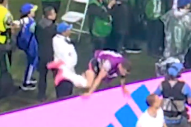 Video shows Jordan Henderson’s bizarre injury after England’s World Cup triumph