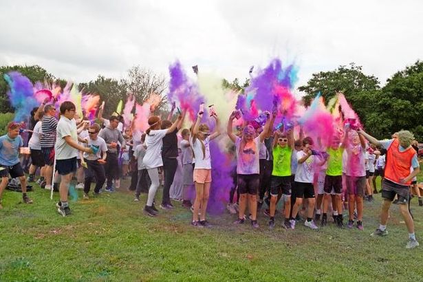 Colour, laughter and dancing as Rossendale pupils celebrate end of primary school