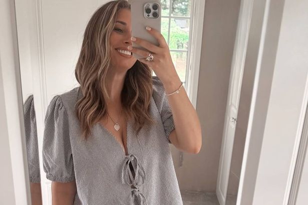 Stacey Solomon’s portable projector for family movie nights and watching the World Cup is under £50
