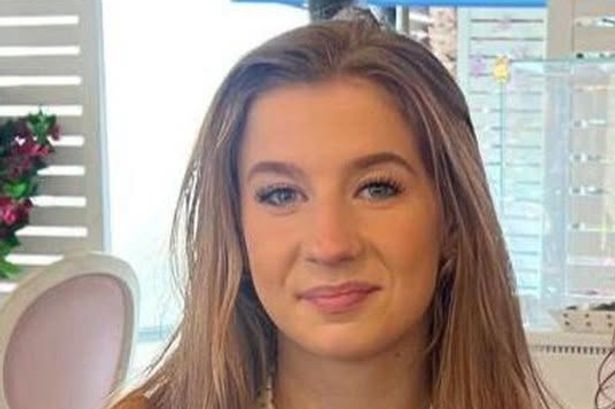 Police issue urgent appeal for missing girl, 17, last seen leaving home