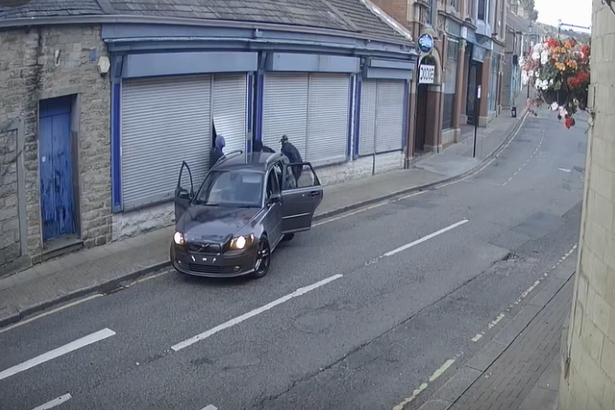 Brazen but bungling thieves ram raid Accrington jewellers in dramatic CCTV clip