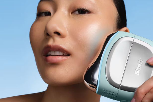 Shark’s’ DePuffi face sculpting tool is now under £100 in Prime Day sale